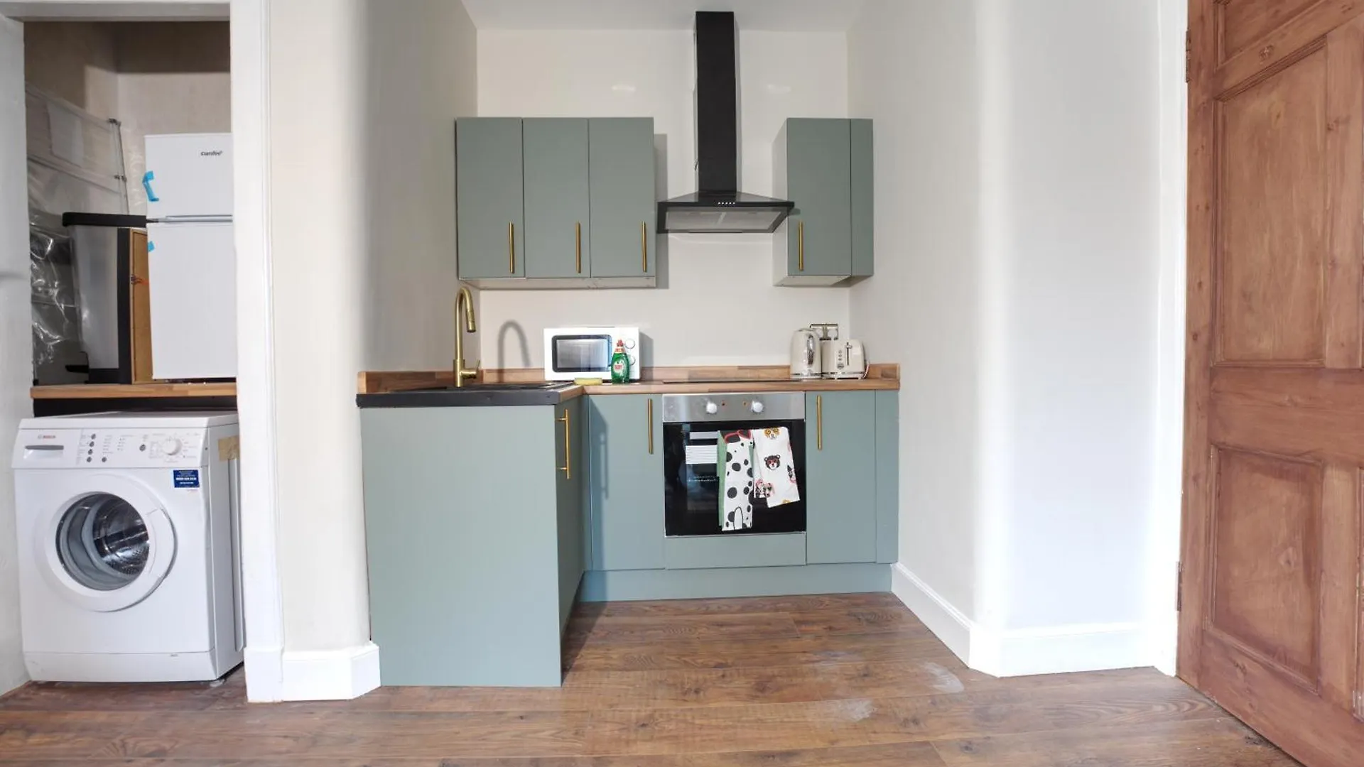 Fringe Flat Apartman EDI